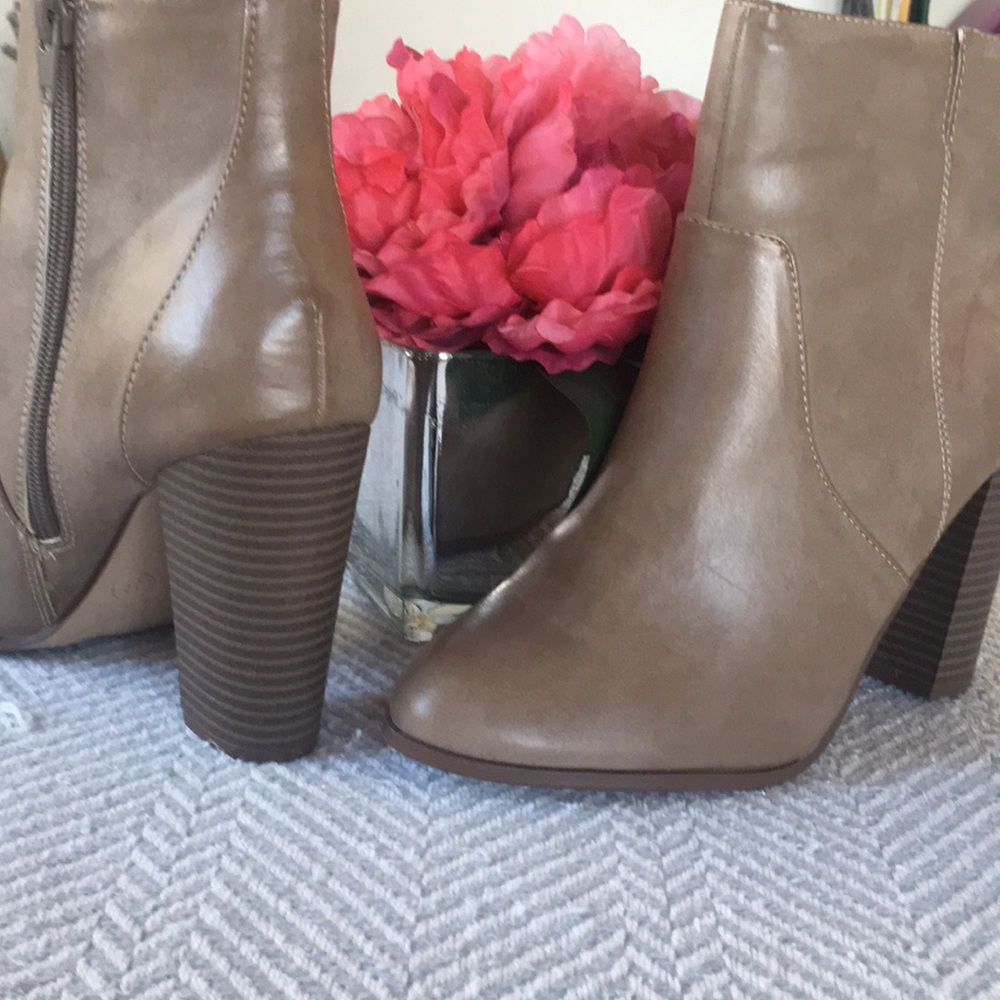 Never been worn ankle boots